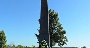 Пам'ятник розстріляним у Талимонівському яру
