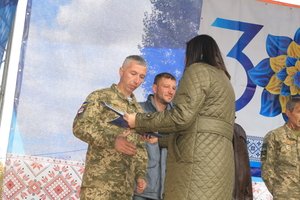 Вдячність, повага, вшанування: у Козятині урочисто відзначили День захисників та захисниць України