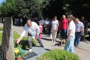 Вшанування пам'яті Героїв з нагоди Дня Конституції України