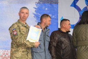 Вдячність, повага, вшанування: у Козятині урочисто відзначили День захисників та захисниць України