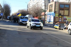 Сьогодні ми попрощалися з Героєм України, з людиною, яка стала ангелом для багатьох бійців Ясінським Денисом Олександровичем 