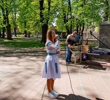 Культурний десант в міському парку напередодні дня матері