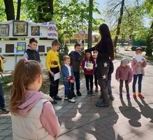 Культурний десант в міському парку напередодні дня матері