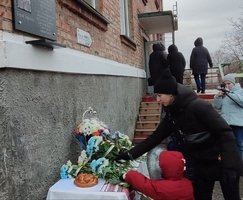 Сьогодні, 19 грудня з сумом та гордістю відкрили меморіальну дошку нашому земляку, Герою України, Ліннику Максиму Івановичу