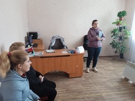 У Пиковецькому старостинькому окрузі Козятинської міської ради, мобільна команда INTERSOS проводила психологічне роз'яснення людям ВПО які знаходяться зареєстровані в старостинському окрузі