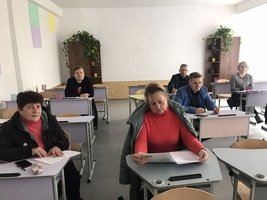 ЗУСТРІЧ ЗА КРУГЛИМ СТОЛОМ УЧИТЕЛІВ ІСТОРІЇ