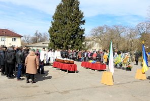 Став янголом у небесному війську 39-річний мешканець села Махаринці Жуківський Віталій Олександрович