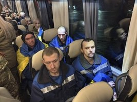 Додому повернулися 189 наших героїв, звільнених з російського полону 