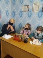Радіємо з того, що традиції українського писанкарства не забуті й що до них долучаються діти