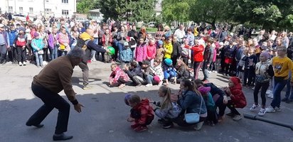 1 червня - Міжнародний день захисту дітей. Сьогодні на центральній площі міста відбулося цікаве свято для дітей!