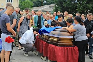 11 липня наша громада прощалася з Воїном України Шкабурою Дмитром Олександровичем