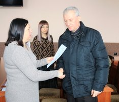 Урочисте вручення учасниками бойових дій рішень сесії міської ради про надання дозволу на розроблення проекту землеустрою щодо відведення земельної ділянки