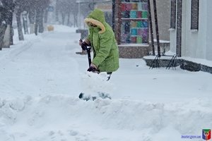 Сніжний циклон з сильними морозами вируватиме до кінця тижня