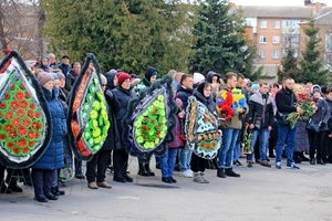 Сьогодні на площі Героїв Майдану відбулось прощання із Героєм нашої країни, громади Іщуком Богданом Олеговичом.