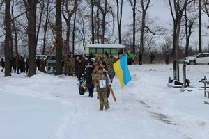 Сьогодні ми прощаємося з нашими Захисниками, які до останнього боролися за нашу свободу та незалежність: Завальнюком Романом Борисовичем та Микулиничем 