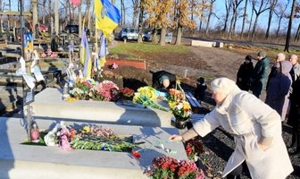 Сьогодні, 25 листопада ще одна річниця загибелі Воїна, який віддав найдорожче за нашу можливість жити у вільній країні - Володимира Олександровича Кравченка 🕯️