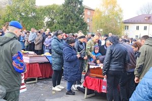 Козятинська громада сьогодні попрощалася із загиблими Героями-захисниками Артемом Москалем та Олександром Завідіним