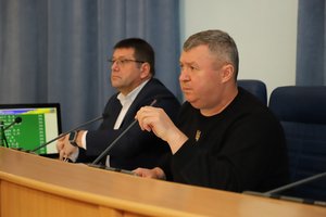 Майже на мільйон гривень технічних засобів депутати Вінницької обласної Ради передали військовим частинам