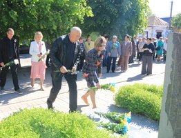 З нагоди 79-ої річниці закінчення Другої світової війни як символу перемоги цивілізованого світу над злом нацизму в Козятинській громаді проводилися заходи вшанування пам'яті полеглих