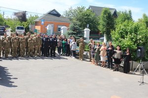 "Все найдорожче, що я мав - віддав за вас і за блакитне небо України"