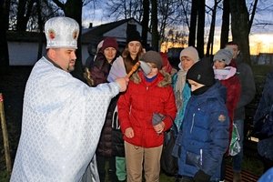 У Козятині Хрещенський день розпочався з досвітнього богослужіння, освячення води та крижаної купелі у ополонці на Водокачці