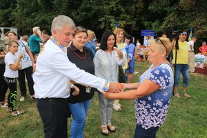 Смачно, пісенно, гостинно: до 30-ї річниці Незалежності України у Козятині відбулася виставка-ярмарок світлиць сіл громади