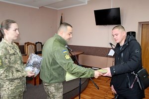 День Збройних Сил України та День волонтера – свята, що об’єднують патріотів