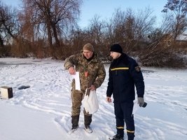 Рятувальники попереджають про небезпеку відпочинку на водних об’єктах у зимовий період