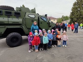 У Козятинській громаді з глибокою шаною вшанували захисників та захисниць України