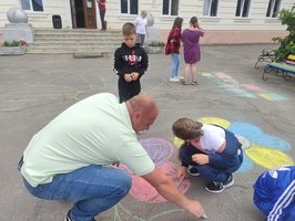 У ліцеї №5 малювали Козятин до Дня міста