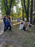 Цікаві фотозони у стилі «Прованс» - цікава родзинка благодійного вернісажу «Лаванда надихає, ЗСУ перемагає!»