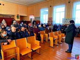 Водогон, благоустрій села, майбутнє соціальних закладів – теми розмови міського голови Тетяни Єрмолаєвої із мешканцями Флоріанівки