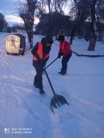 Комунальники працюють і вдень, і вночі