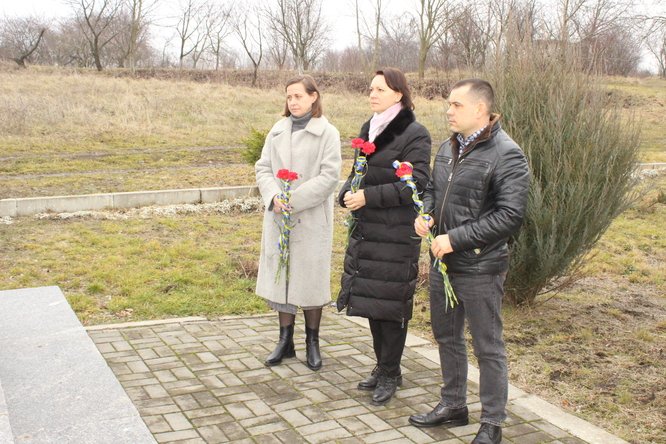 Шануймо пам'ять жертв Голокосту