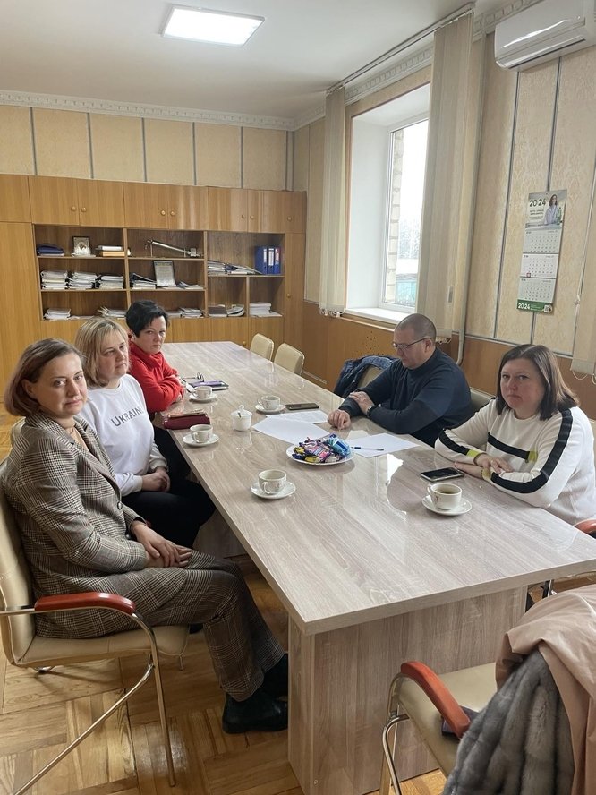Відбулася робоча зустріч з директором Козятинської ЦРЛ на якій активно обговорювалися питання функціонування лікарні